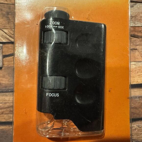 RadioShack Illuminated Mini Microscope 63-1313 60-100X Zoom LED Light Handheld - Picture 7 of 7